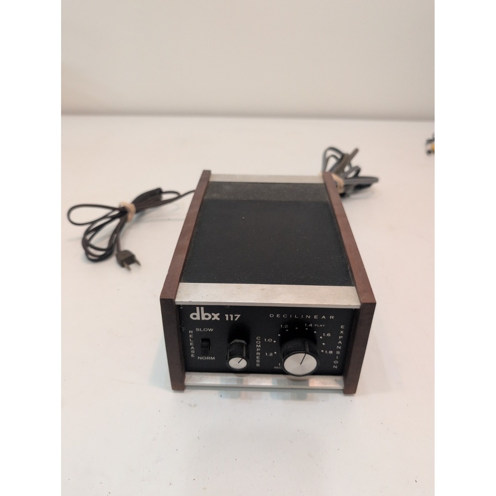 DBX 117 Decilinear Compressor Dynamic Range Processor UNTESTED AS IS With Wires
